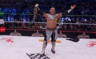 Hijo del Vikingo retiene el Megacampeonato en Triplemanía XXXIII