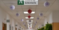 El Hospital Clínico de Málaga 'se viste' de Feria para las personas que no puedan disfrutarla