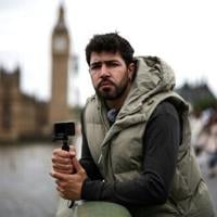 'Pickypockets!' vigilante pairs with social media on London streets
