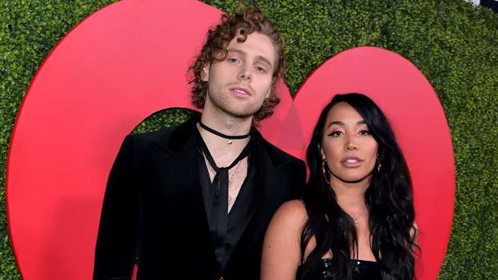 5 Seconds of Summer's Luke Hemmings, Sierra Deaton Welcome Baby Girl