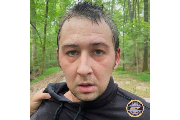 Officials plan to seek the death penalty for a Tennessee man charged with killing 4 people