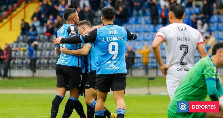 Huachipato sufre pero gana: autogol agónico le da triunfo ante una La Calera con 10 desde el minuto 2
