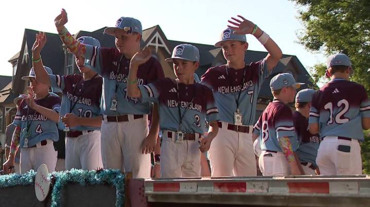 19th annual Grand Slam Parade kicks off Little League World Series