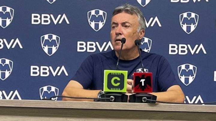 ‘No firmar por firmar’: Torrent habla del posible nuevo fichaje de Rayados