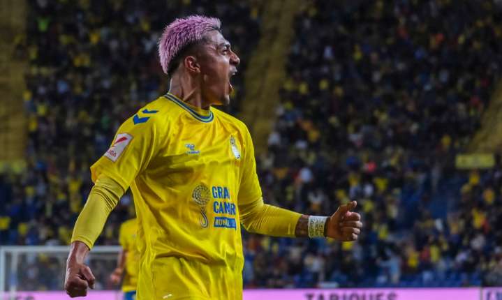 Julián Araujo suena para el Sevilla de LaLiga de Matías Almeyda