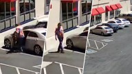 Buscan a conductor por atropellar a mujer patinadora mientras salía de Dotty’s