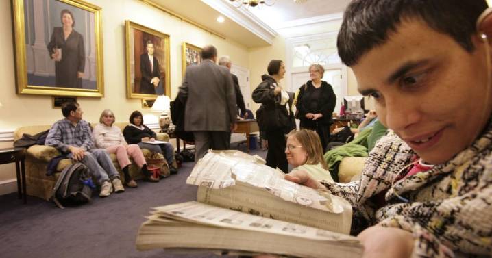 Volunteers key in instilling love of reading