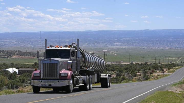 FTC invalidates deal with truck makers
