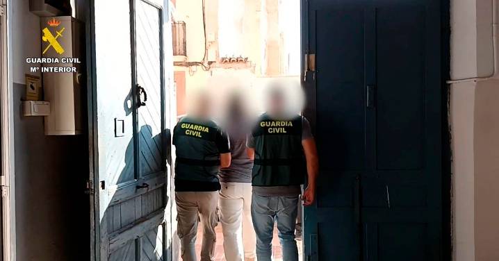 Detienen a un médico de Alicante por grabar a pacientes sin su consentimiento