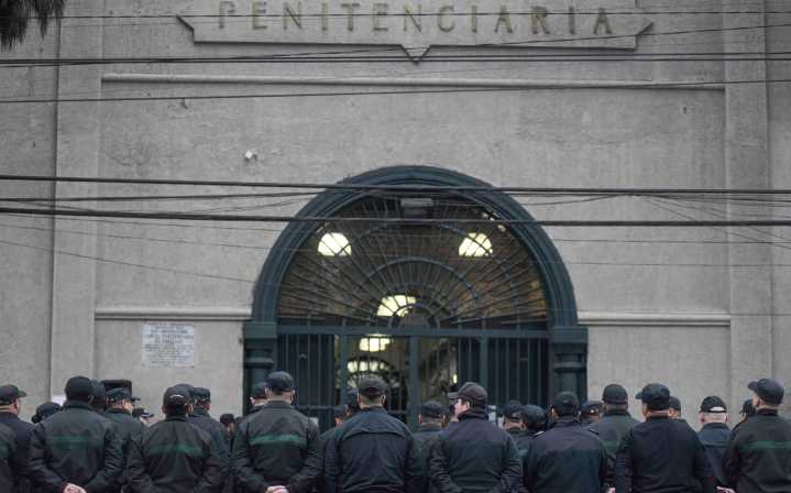¿De qué trata el proyecto para fortalecer seguridad perimetral de cárceles?