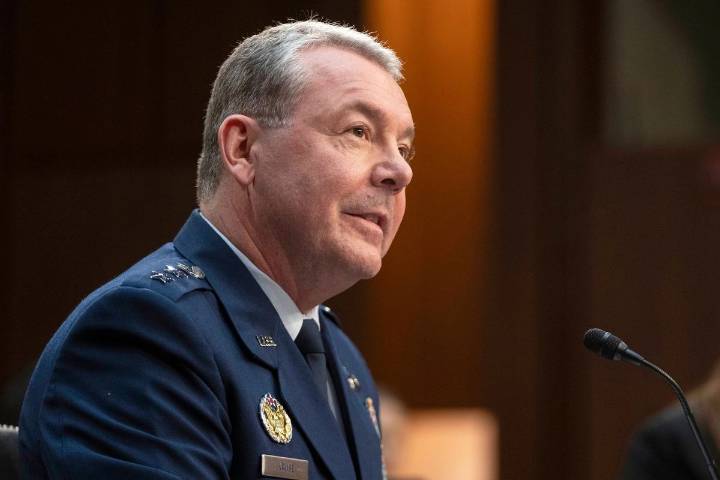 Despiden a jefe de Inteligencia de Defensa por informe que enfurece a Trump