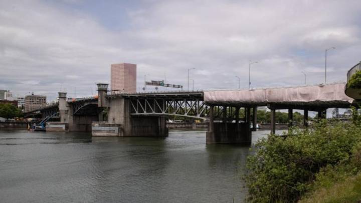 Cyclist hospitalized after Morrison Bridge hit-run, four others hurt in separate Bridge Pedal crashes
