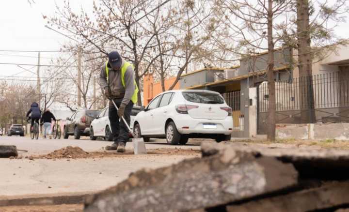 Avanzan tareas de limpieza, mejoras y mantenimiento en varios sectores de Santa Rosa
