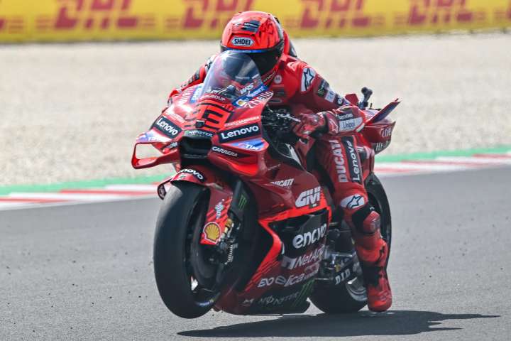 Marc Márquez suma una nueva victoria 'sprint'; Moreira y Quiles la 'pole position'