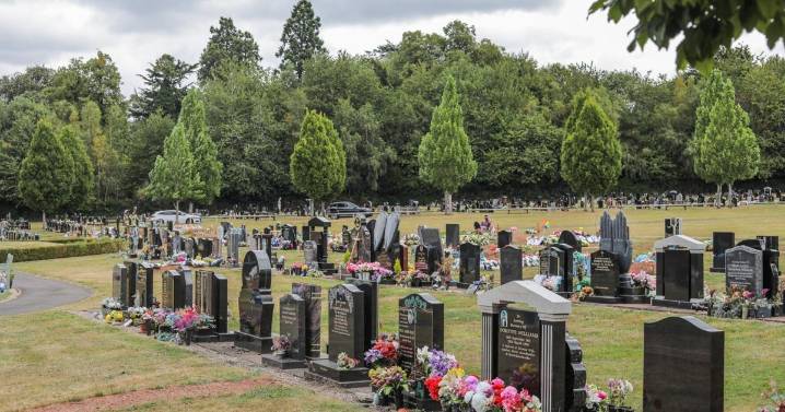Cemetery’s larger fee for wider graves criticized as ‘fat tax’