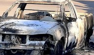 Incendian dos vehículos en Aldama