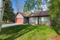 A closer look at 4255 Polo Pony Road