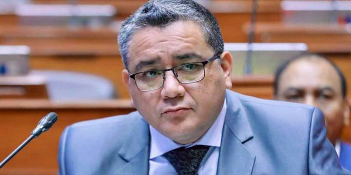 Juan José Santiváñez está mal asesorado: reabrir El Frontón costaría S/ 5 mil millones, afirma el exjefe del INPE
