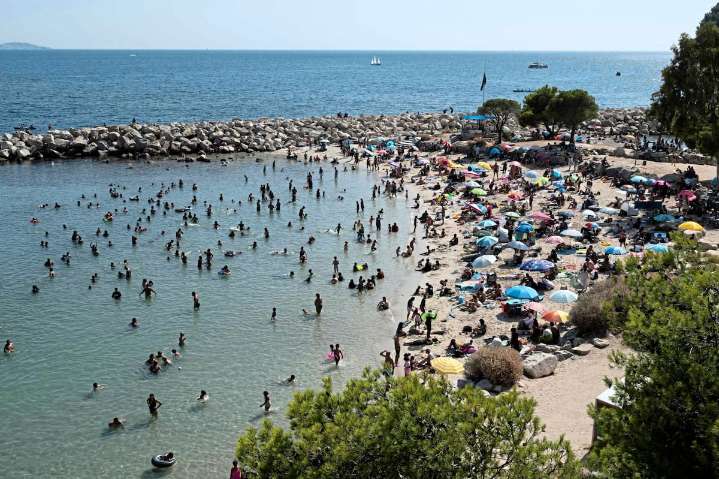 “Nos estamos cocinando vivos”. Ola de calor en Europa: máximas de hasta 44° grados, incendios y un muerto