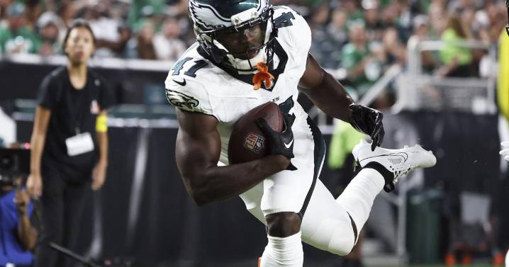 Undrafted St. Louis native Darius Cooper makes Eagles roster