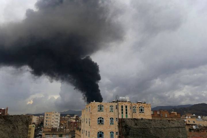Ataque israelí contra Yemen mata a dos personas y hiere a otras cinco
