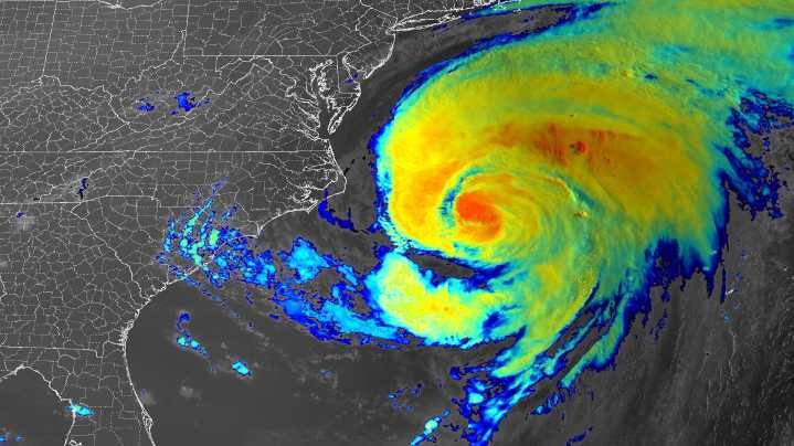 Erin prompts rip currents, high winds in MA. Here's the timeline