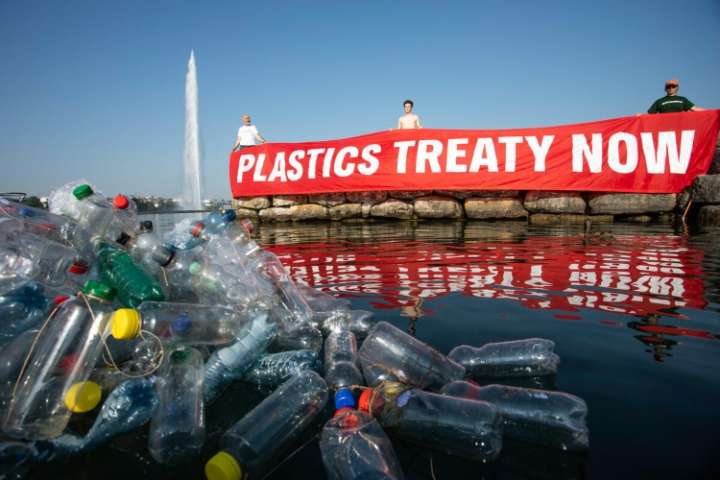 “Aún sin acuerdo, la lucha continúa”, afirma Greenpeace sobre el Tratado Global de Plásticos