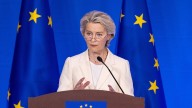 Von der Leyen defiende el pacto arancelario con EE.UU. ante las críticas de Draghi