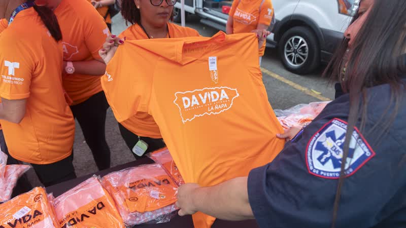 Raymond Arrieta da inicio a la caminata "Da Vida: La Ñapa"