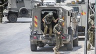 Miles de israelíes protestan contra su Gobierno mientras este se prepara para tomar la ciudad de Gaza