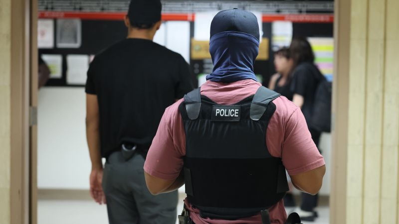 Rwanda confirma que recibió a 7 migrantes deportados de EE.UU.