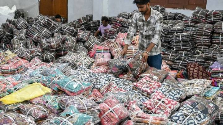 Trump impone un nuevo arancel del 25 % a India como castigo por importar petróleo ruso