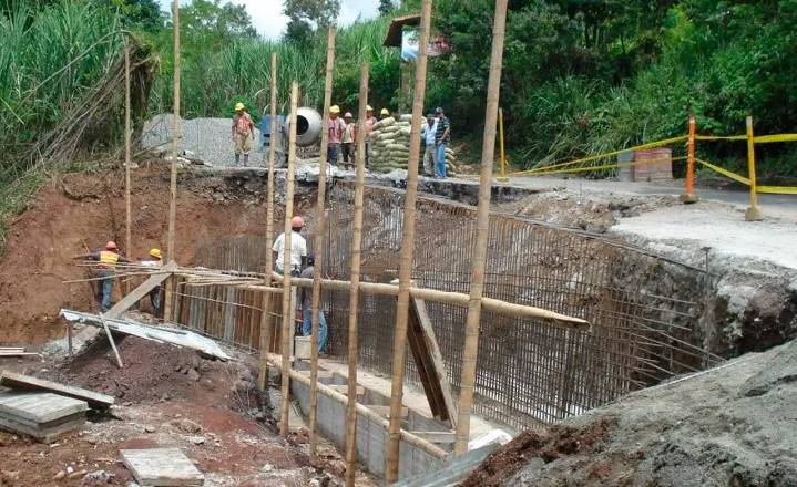 Cierres intermitentes durante 15 días en la vía La Felisa-Irrá por trabajos de estabilización