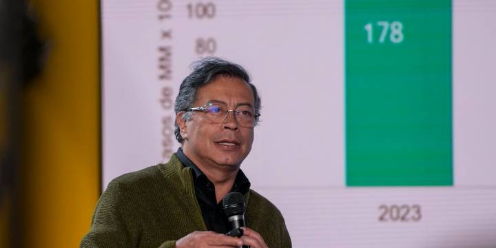 Gustavo Petro envió mensaje de apoyo a la flotilla Global Sumud que partió hacia Palestina: “No es ni romántica ni aventurera”