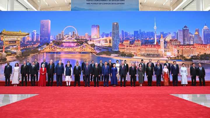 Los líderes de la OCS se toman la foto oficial de la 25.ª cumbre en China 31 de agosto de 2025 | Internacional El evento reunió a representantes de más de 20 países y 10 organizaciones internacionales