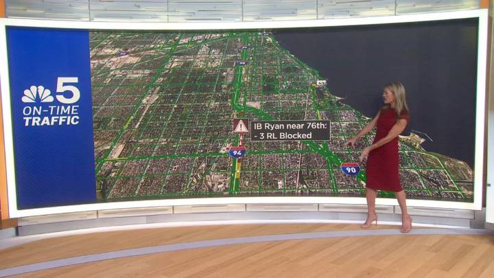 Dan Ryan Expressway lanes shut down after person struck, killed