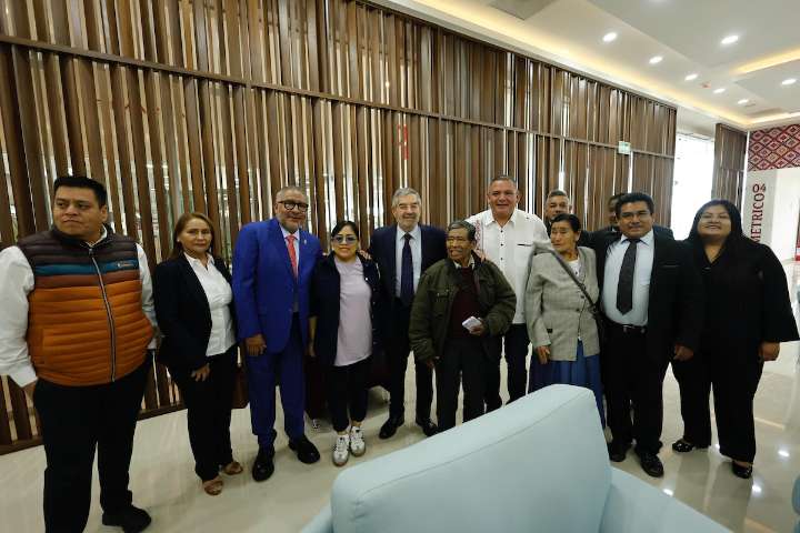 Canciller acude a supervisar oficina de pasaportes en Valle de Chalco