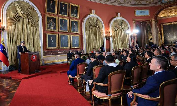 Venezuela agradece el rechazo mundial a que EE.UU. "abra un conflicto armado en Suramérica"