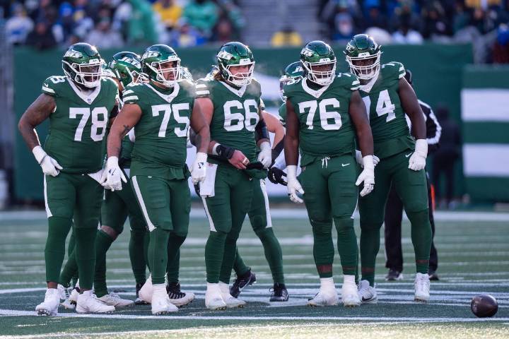 How Did Jarius Monroe Get Hurt During Play? How Serious Is The Injury of Jets’ Safety? What happened to Jets Safety Jarius Monroe after his injury in the Jets' preseason finale game against the Eagles