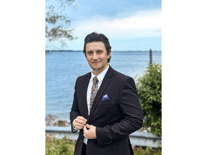 Hastings County recruits 26th family doctor