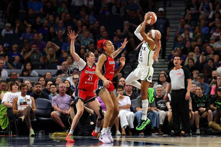 Kayla McBride, Alanna Smith lead Lynx past Washington
