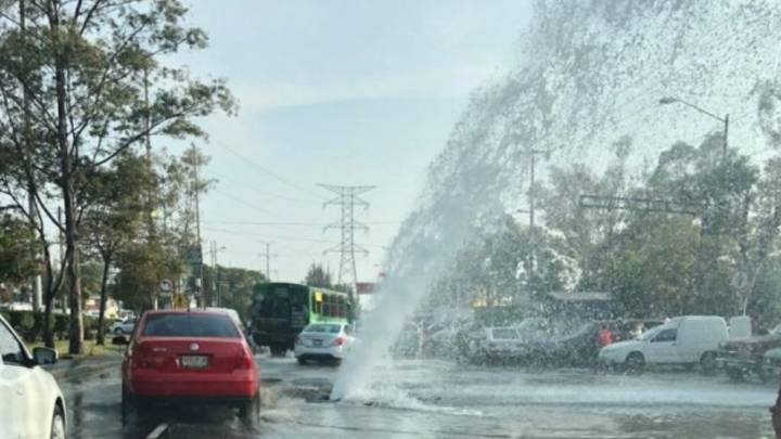 Fugas de agua en CDMX causan socavones, hundimientos y desabasto