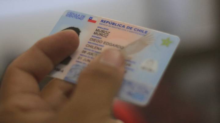 Senado discute proyecto que busca establecer una vigencia especial para cédulas de identidad de adultos mayores