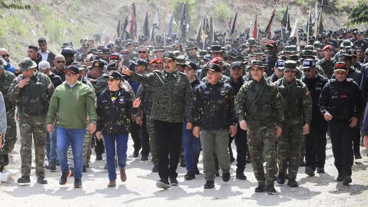 El asedio de Estados Unidos frente a sus costas eleva la tensión en Venezuela