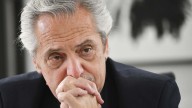 Un fiscal pide que Alberto Fernández sea enviado a juicio por violencia contra Fabiola Yañez