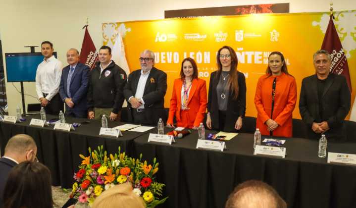 Gobierno de Nuevo León inaugura exposición para promover el Mundial 2026 en México
