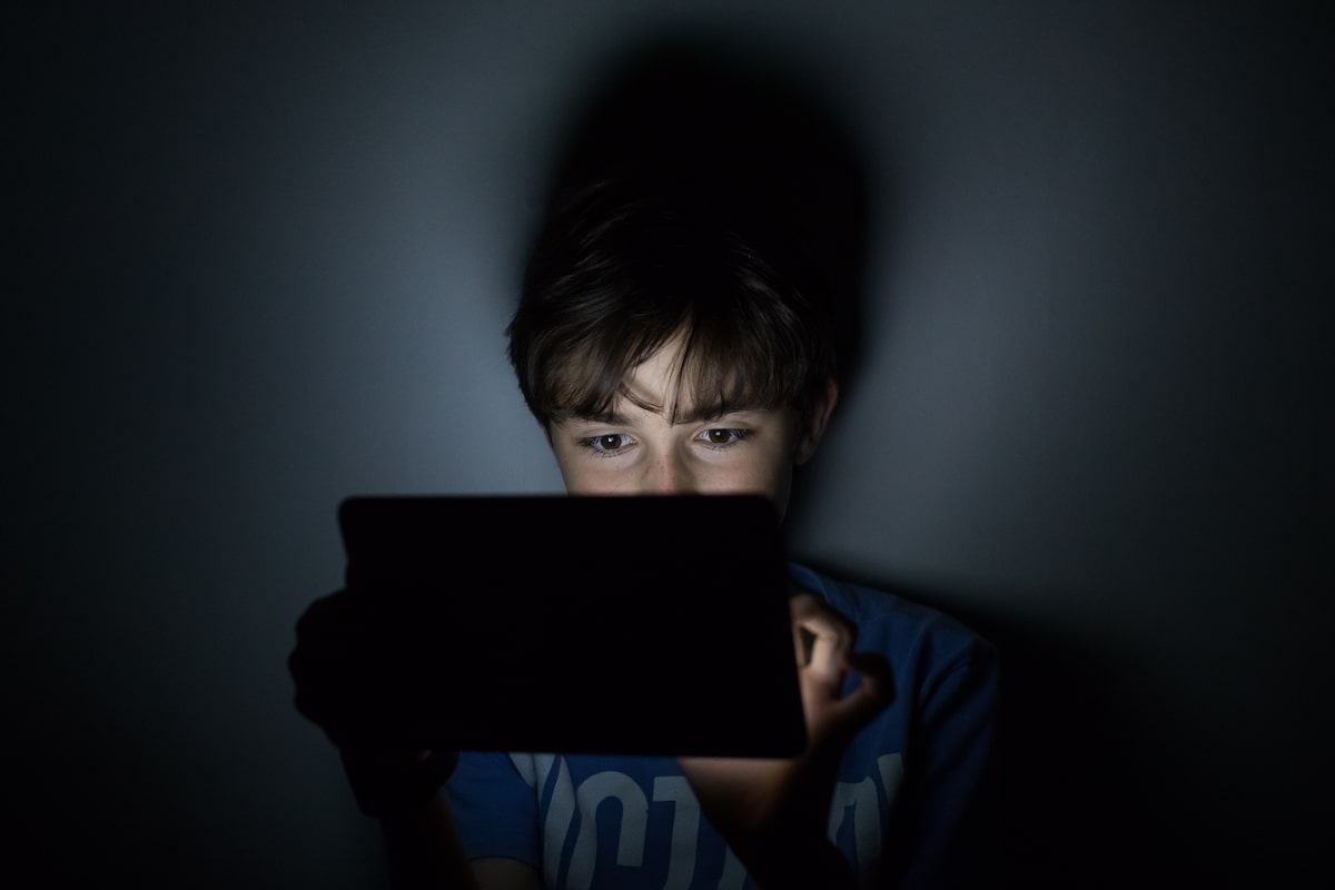 Forget the nostalgia for our ‘golden summers.’ Parents need to rethink how to navigate our screen