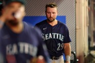 Deadspin | Cal Raleigh hits 50th HR, joins Mickey Mantle in exclusive club