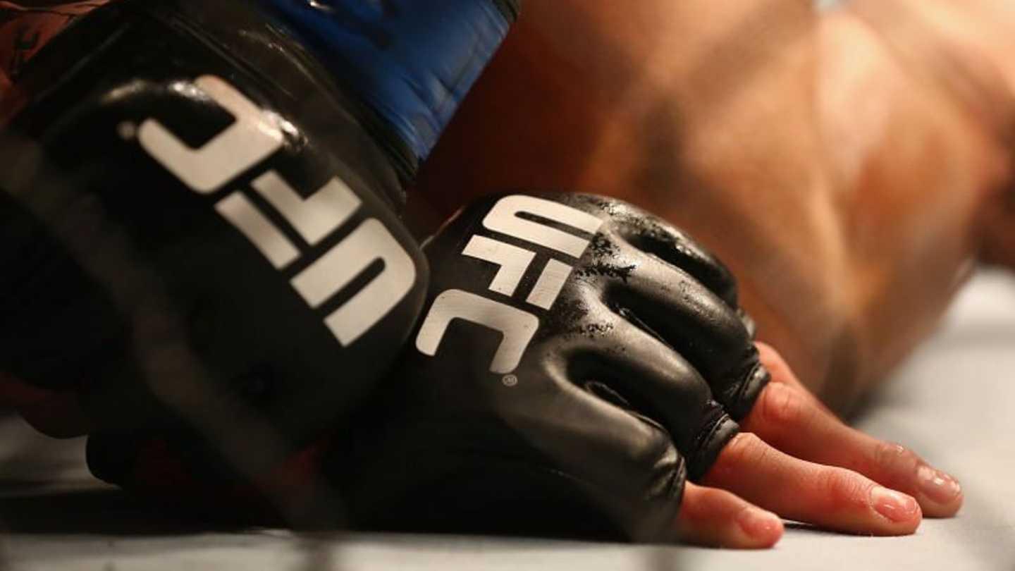 UFC shockingly doesn't re-sign ranked heavyweight fighter after upset win