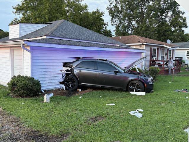 Three injured in two-vehicle crash in Suffolk